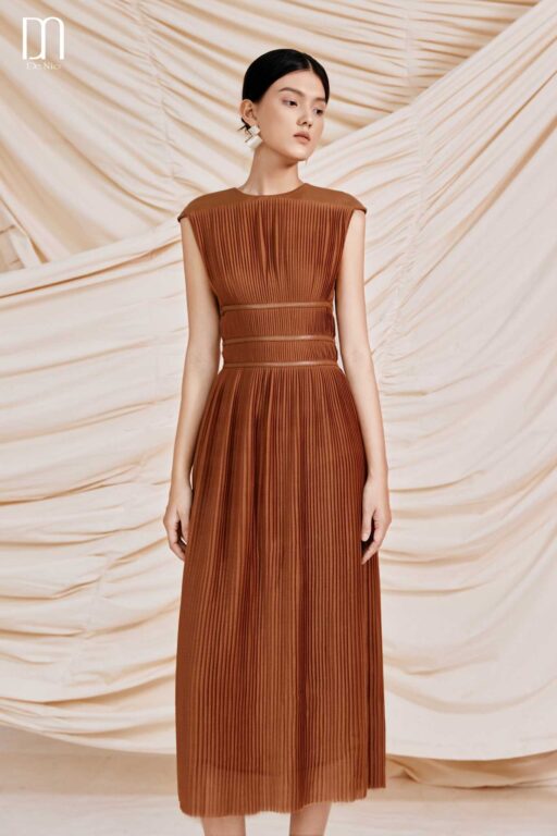 Tali Annual Ring Pleated Dress