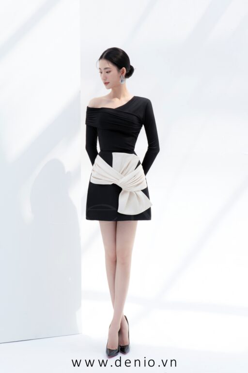 Violette Mini Skirt with Bow