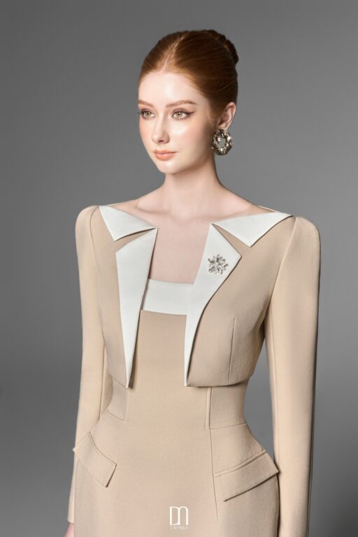 Amory crop vest with slit collar